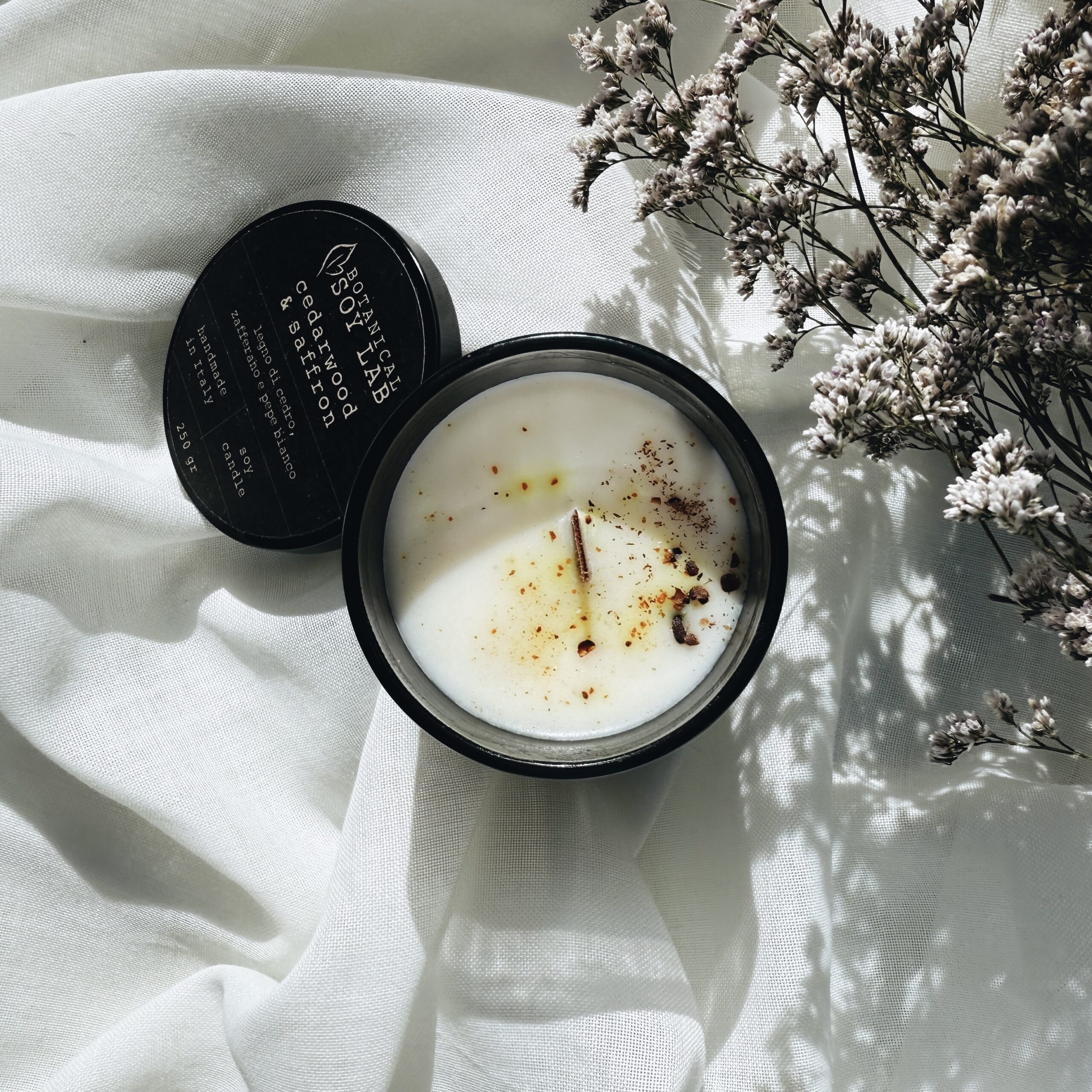 Vetro fumè • CEDARWOOD & SAFFRON