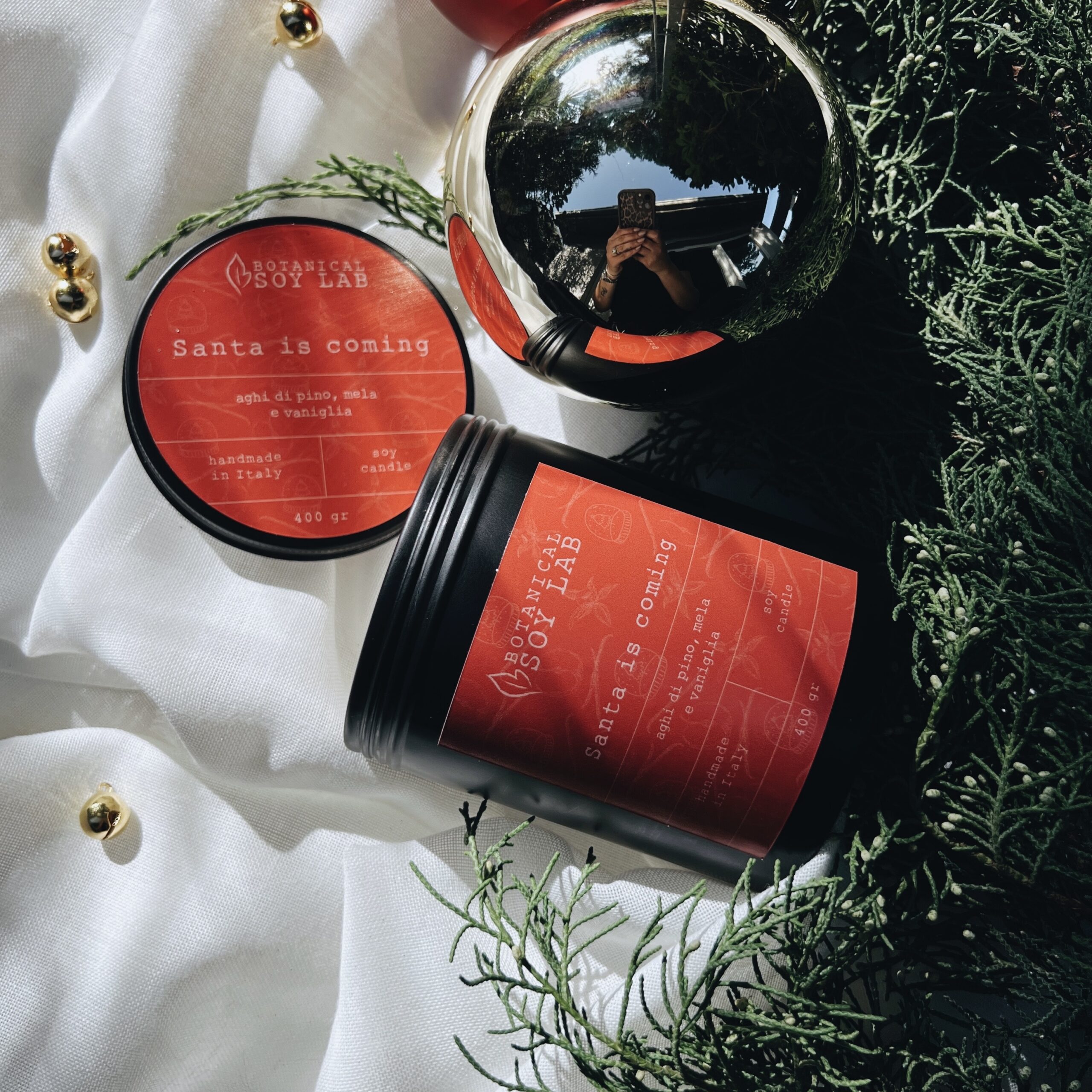 Latta • SANTA IS COMING